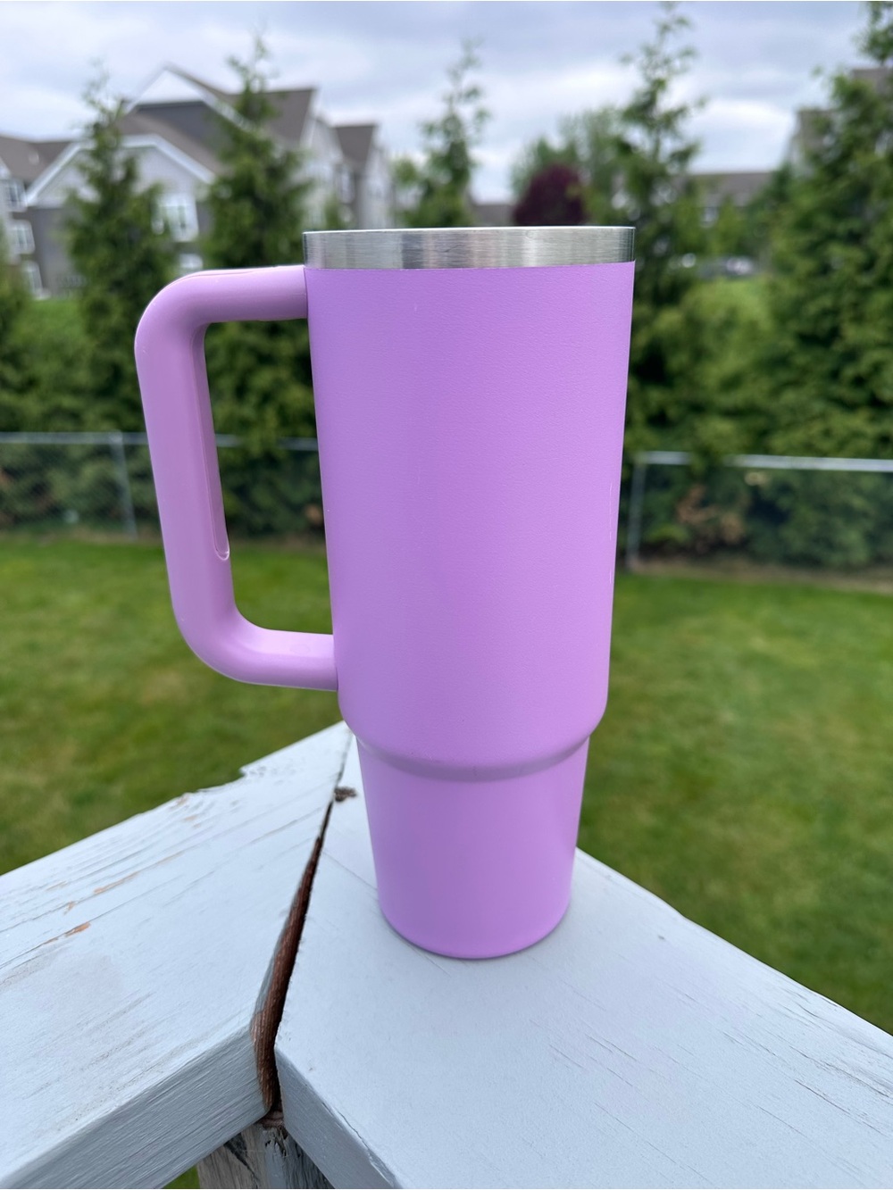 Stanley | "Lilac" Purple The Quencher H2.0 FlowState Water Bottle | Size 30 Oz - Picture 5 of 6